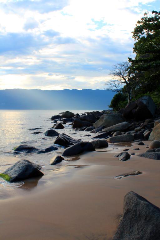 Pousada Villaggio Assis Ilhabela Exteriör bild