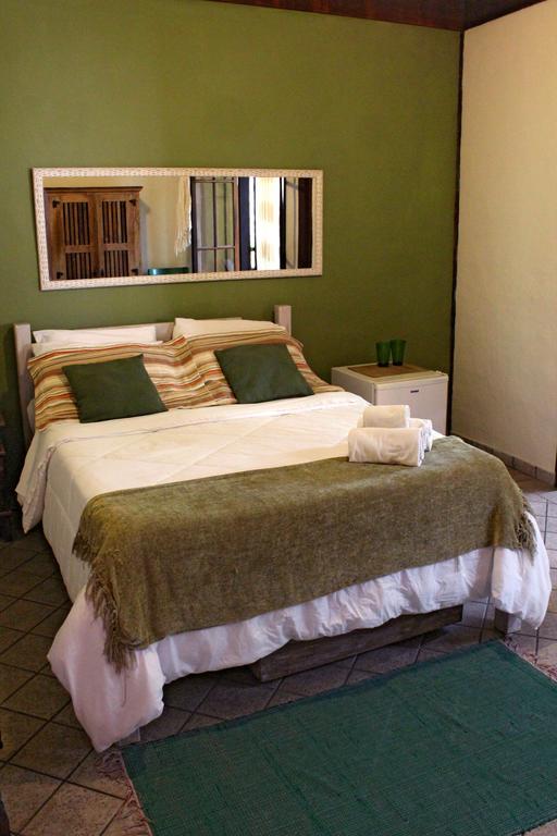 Pousada Villaggio Assis Ilhabela Exteriör bild
