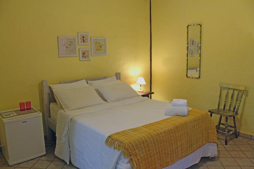Pousada Villaggio Assis Ilhabela Exteriör bild